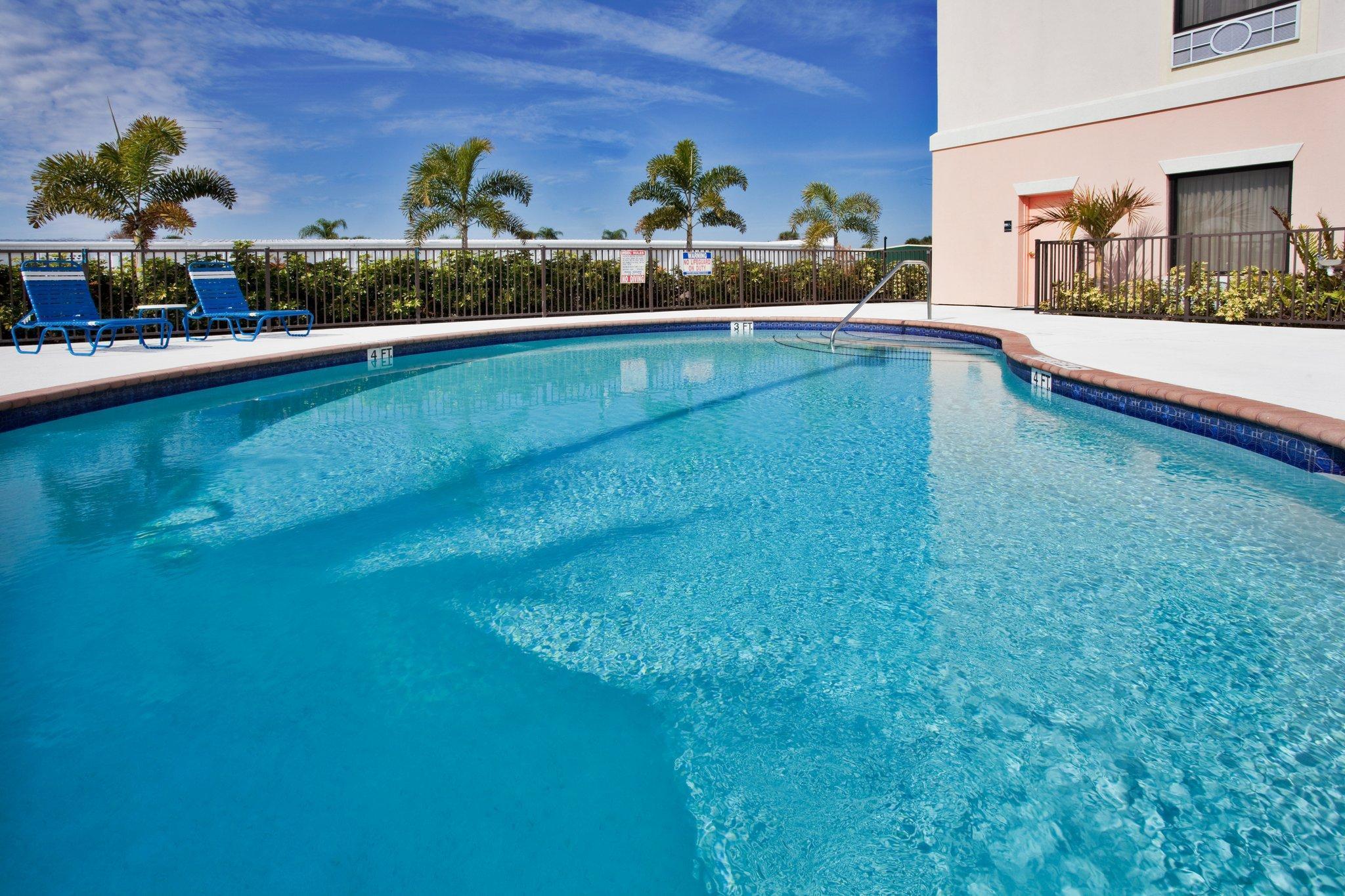 Holiday Inn Express Lake Okeechobee By Ihg Bagian luar foto